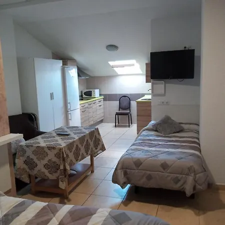 Via Del Caminante 4*